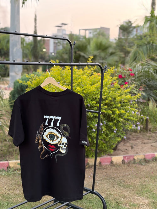 777 Skull Graphic T-Shirt | TWENTY NINE product image 1